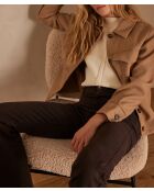 Scharlaken crèmekleurige trui