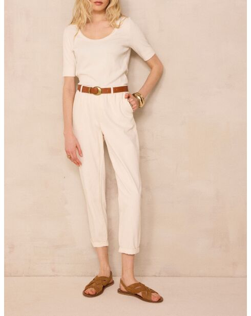 Sabil P-Hose mit cremefarbener Oberfläche