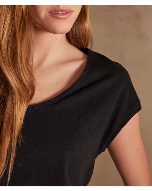 Astrid schwarzes T-Shirt