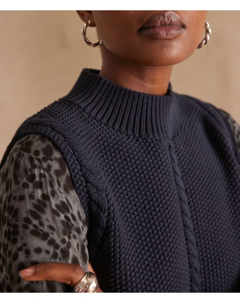 Maglione rosa scarlatto