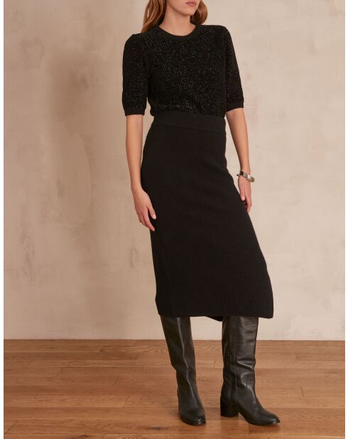 Emilie J zwart gebreid