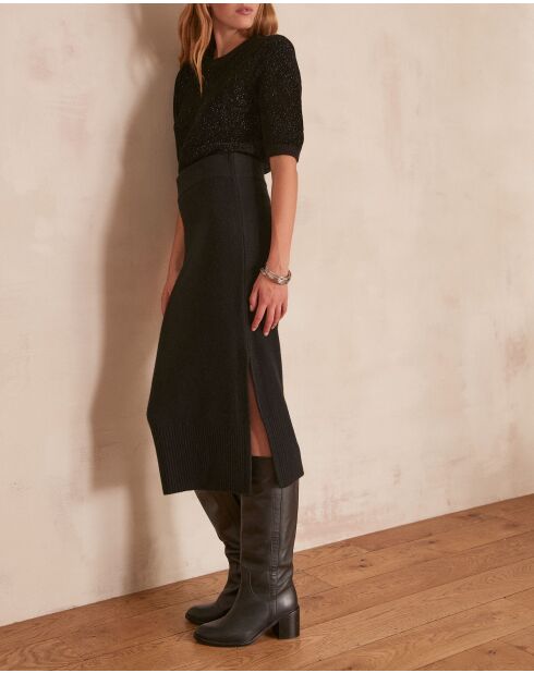 Emilie J zwart gebreid