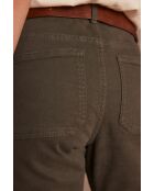 Patience Khakifarbene, überfärbte Hose