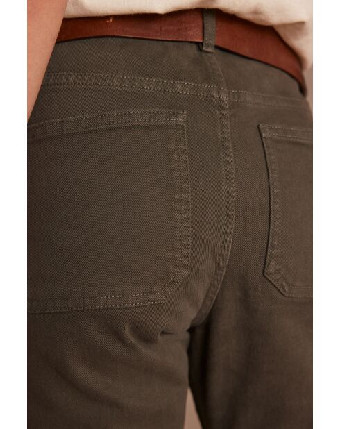 Patience Khakifarbene, überfärbte Hose