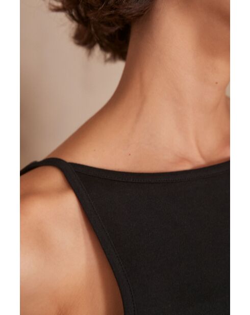 T-shirt nera Achille