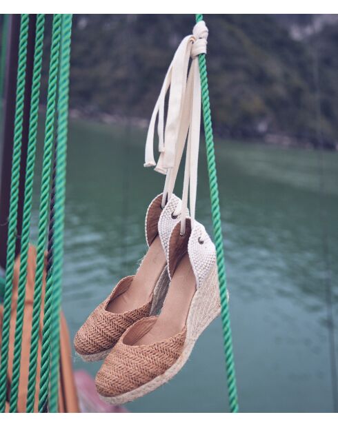 Sandalen Venuse in Karamell