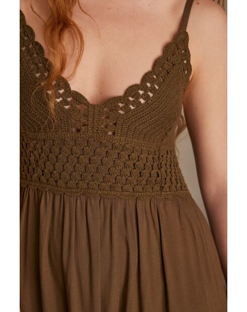 Makeline R khakifarbenes Häkelkleid