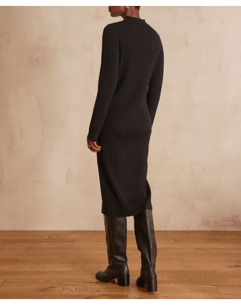 Laura R schwarzes Strickkleid