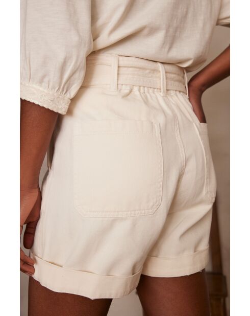 Maurice Sh korte broek met crèmekleurige overgeverfde kleur