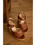 Max Light camelfarbene Sandalen