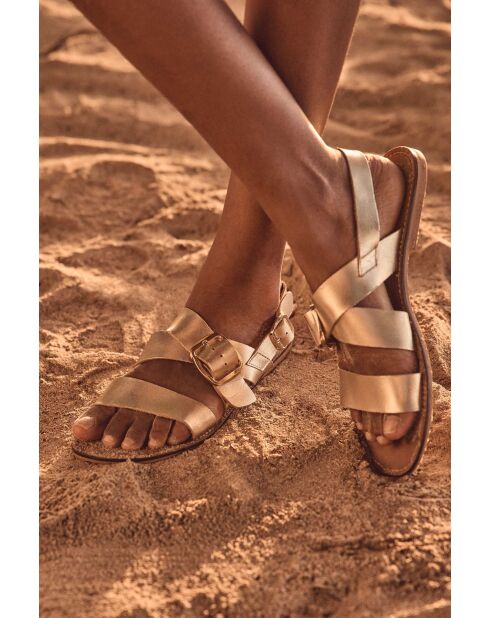 Goldene Sandalen Maelle