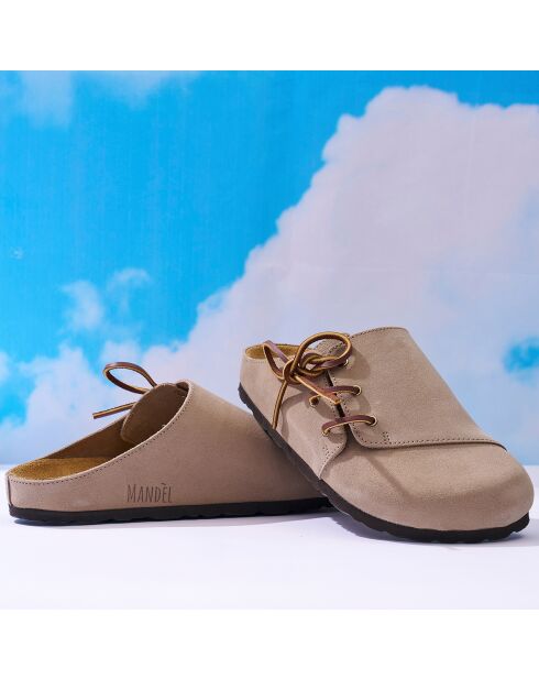 Zuecos Ester de piel aterciopelada taupe