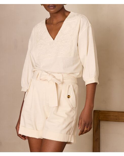 Adicie crèmekleurig t-shirt