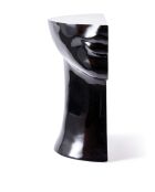 Statue Tête gauche bas noire - 41x33x79 cm