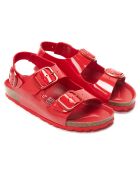 Carlos rote Sandalen