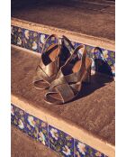 Goldene Sandalen Julio
