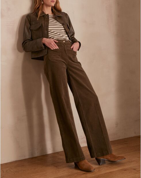 Kaki T-shirt met madeliefjes