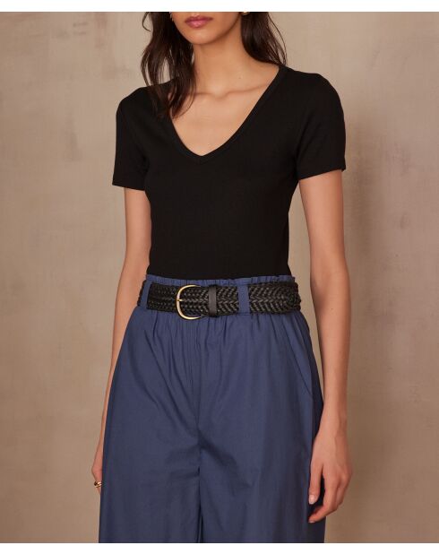 Adam schwarzes T-Shirt