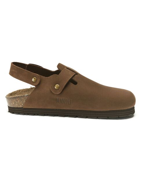 Zuecos Oscar de piel marrón