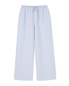 Violette Canela-Hose