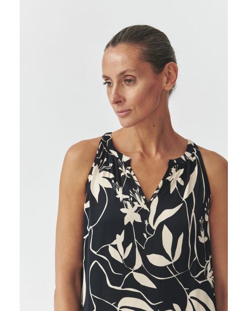 Marineblauwe jurk van Orokono