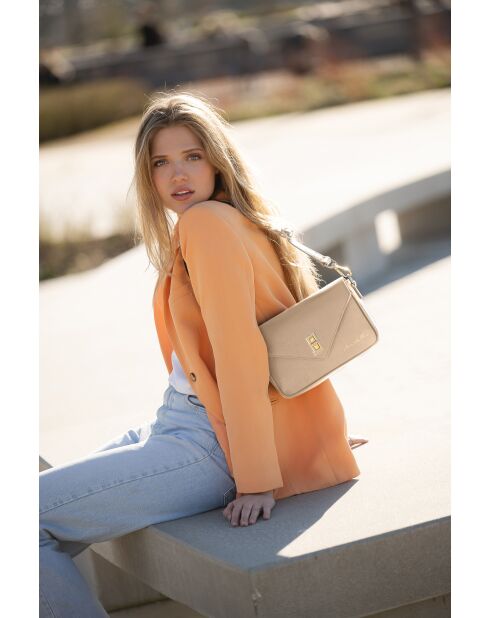 Terina Ledertasche helltaupe - 24x6,5x16 cm