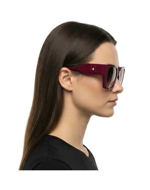 KL6098S rechteckige Sonnenbrille aus Azetat in Pflaumenfarben