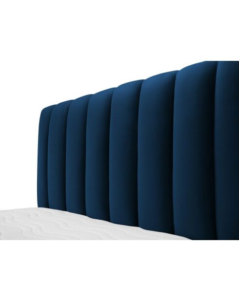 Kofferbed Gina koningsblauw met fluwelen hoofdeinde - 230x185x125cm