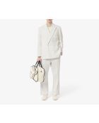 Blazer cruzado con el escudo de armas tradicional bordado en harina