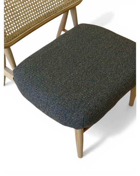 Liegestuhl aus Gummiholz und gesprenkeltem grauem Rattan - 63x70x74 cm