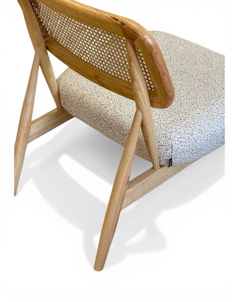 Liegestuhl aus Gummiholz und gesprenkeltem ecrufarbenem Rattan - 63x70x74 cm