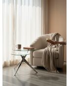 Mesa con tres pilas de metal plateado y cristal - 75x60x46 cm