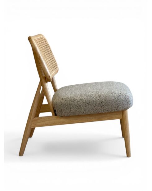 Loungestoel in rubberhout en gespikkeld taupe rotan - 63x70x74 cm