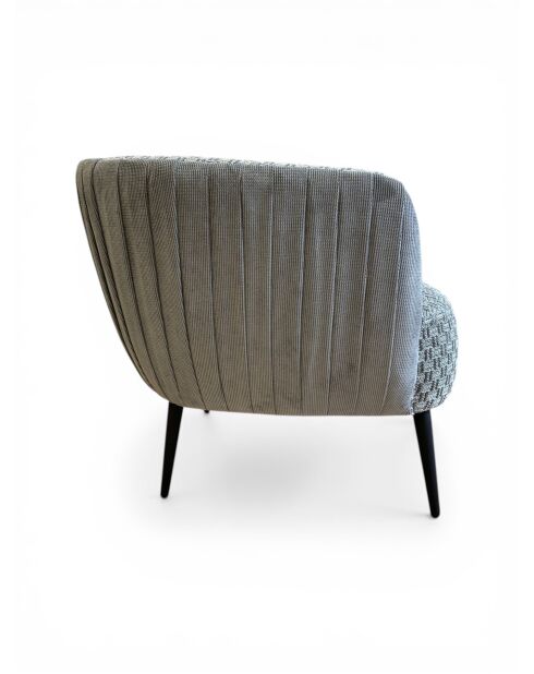 Fauteuil effet plissé en velours gris pierre tissé - 77x80x74 cm