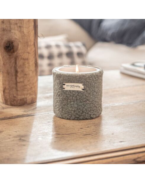 Candela profumata della durata di circa 40 ore con rivestimento in salvia moumoute - H8 — ø 9 cm