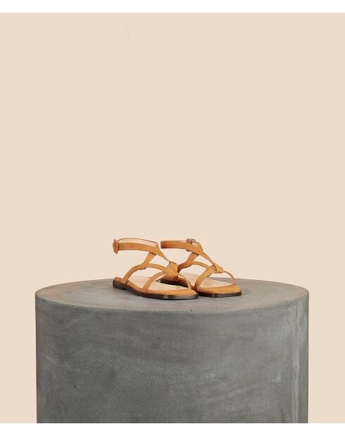 Doréigami platte sandalen van hazelnootsuède