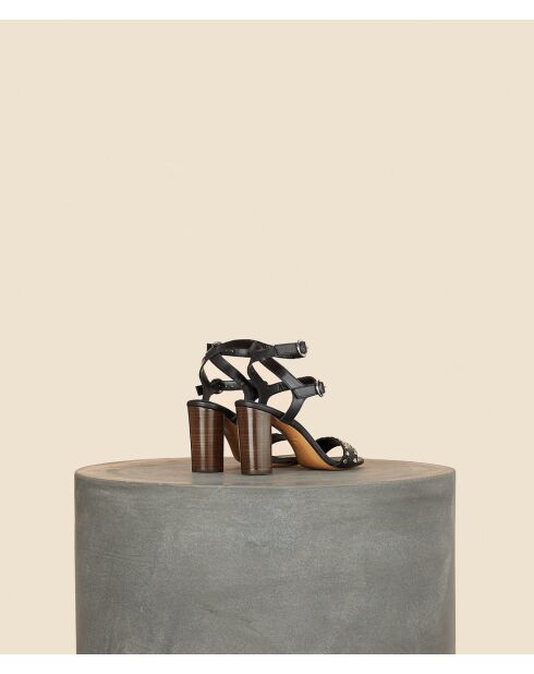 Sandalias altas de piel flamenca negras plateadas