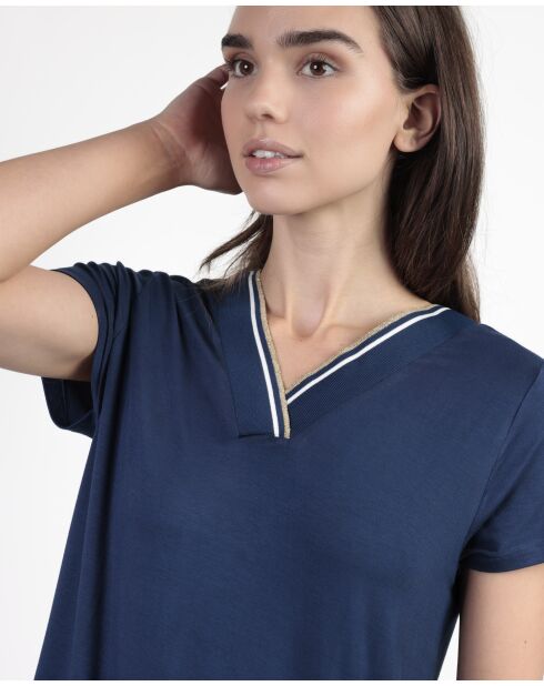 Violettes Kleid mit Neckholder