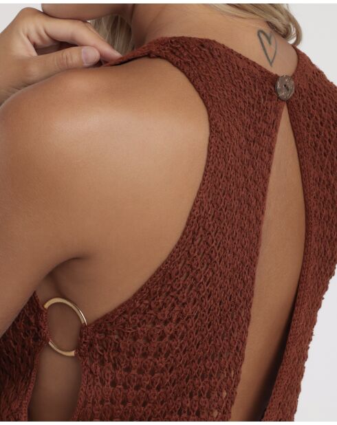 Bruine jurk met ring