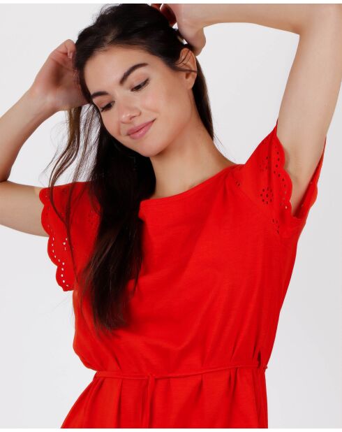 Rode bloemenjurk met korte mouwen