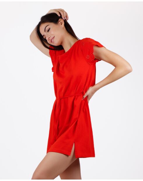 Rode bloemenjurk met korte mouwen