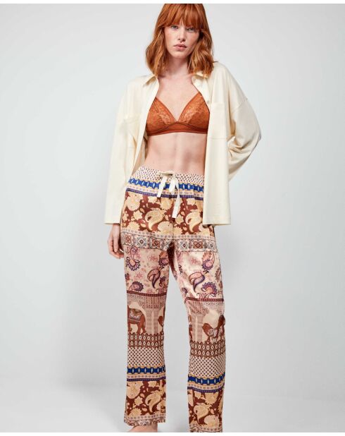 Pyjama chemise en maille confectionné en coton et pantalon en satin beige