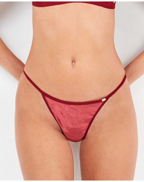 Culotte brésilienne en velours rouge