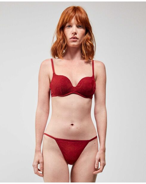 Culotte brésilienne en tissu de dentelle bordeaux