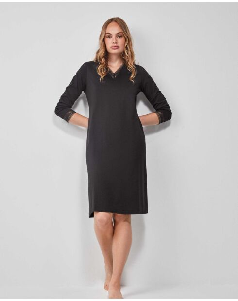 Chemise de nuit longue avec dentelle noir
