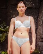 Culotte classique en dentelle blanche