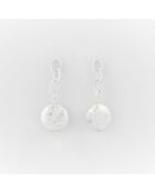 Silberne Hängeohrringe mit synthetischer weißer Perle