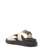 Sandalias Aristella de gamuza color crudo