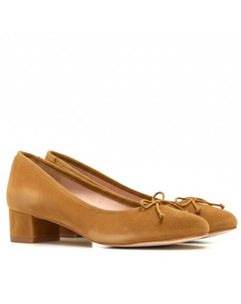 44639 pumps van nertssuède