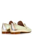 Instappers van metallic leer CA-357 platina mocassin